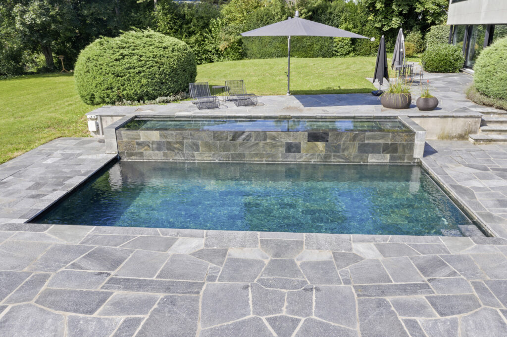 Einer der schönsten Pools der Schweiz.