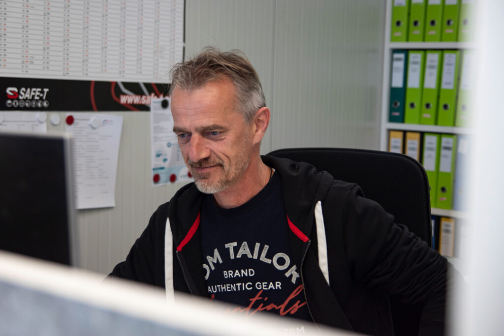 Gerold Hofer, Termine & Service