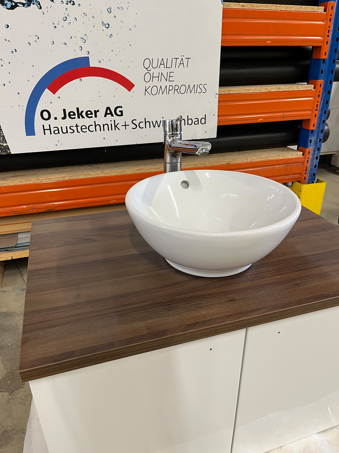 Unterbauschrank+Wasserbecken