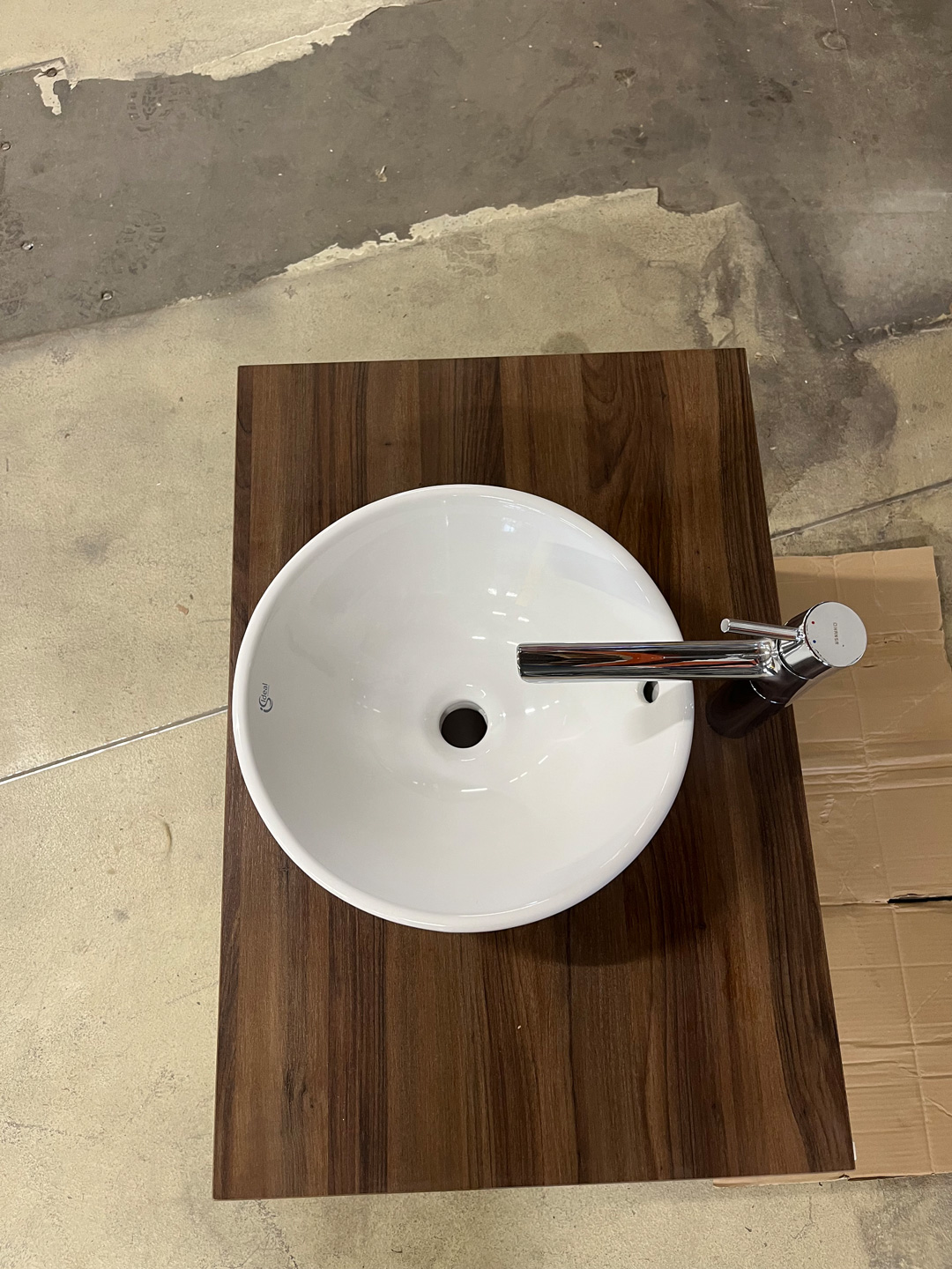 Unterbauschrank+Wasserbecken